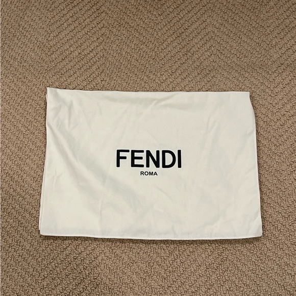 FENDI. BRAND NEW WITH TAGS. Abito midi Fendi in lana e cashmere - Picture 7 of 7